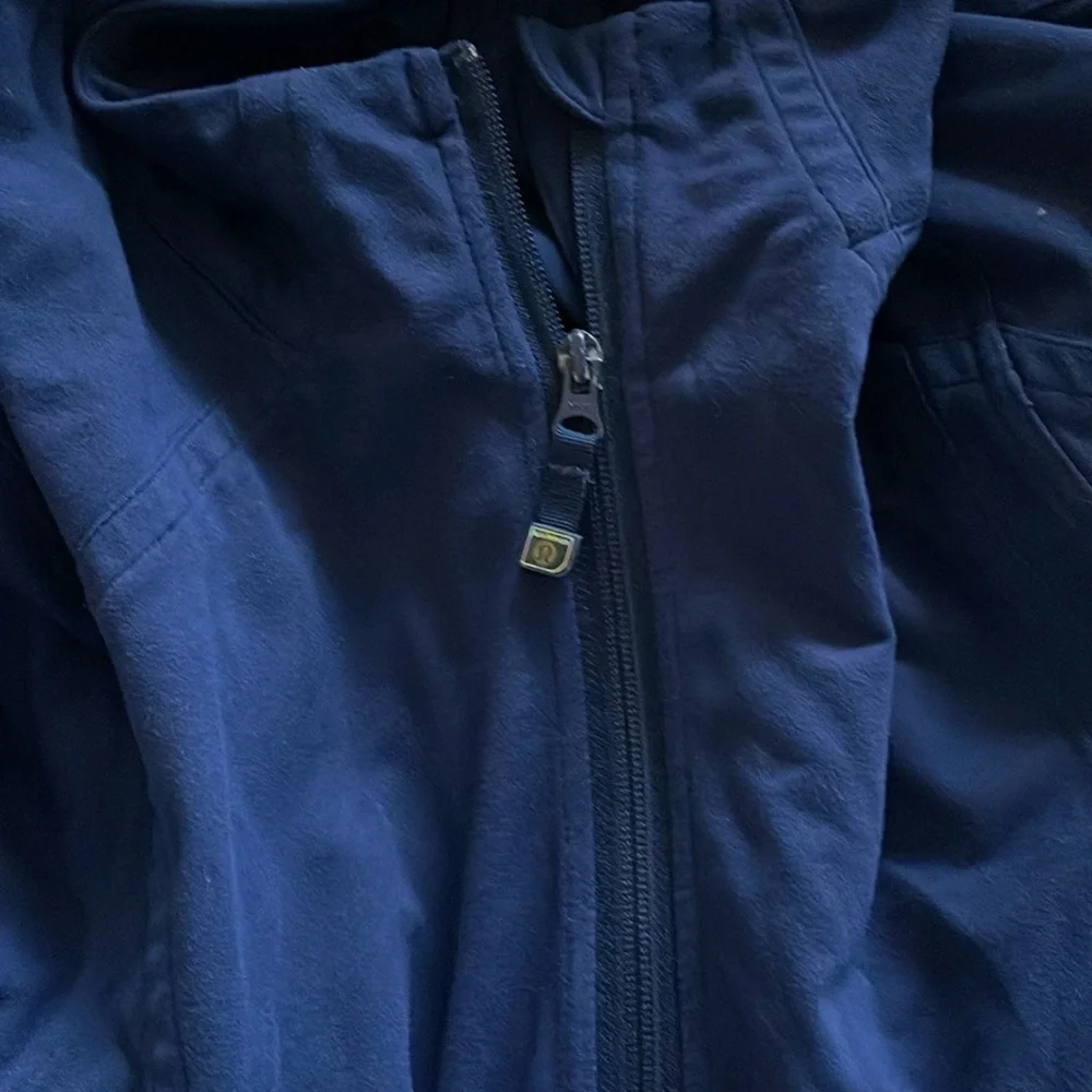 Lululemon Men’s Full Zipper Sweater